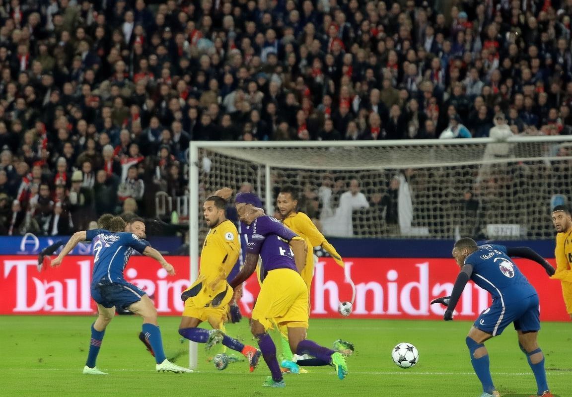 欧冠巅峰对决：巴黎圣日耳曼VS热刺，荣耀之战一触即发